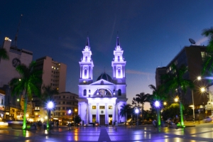 Fotos das cidades de São Paulo e Florianópolis